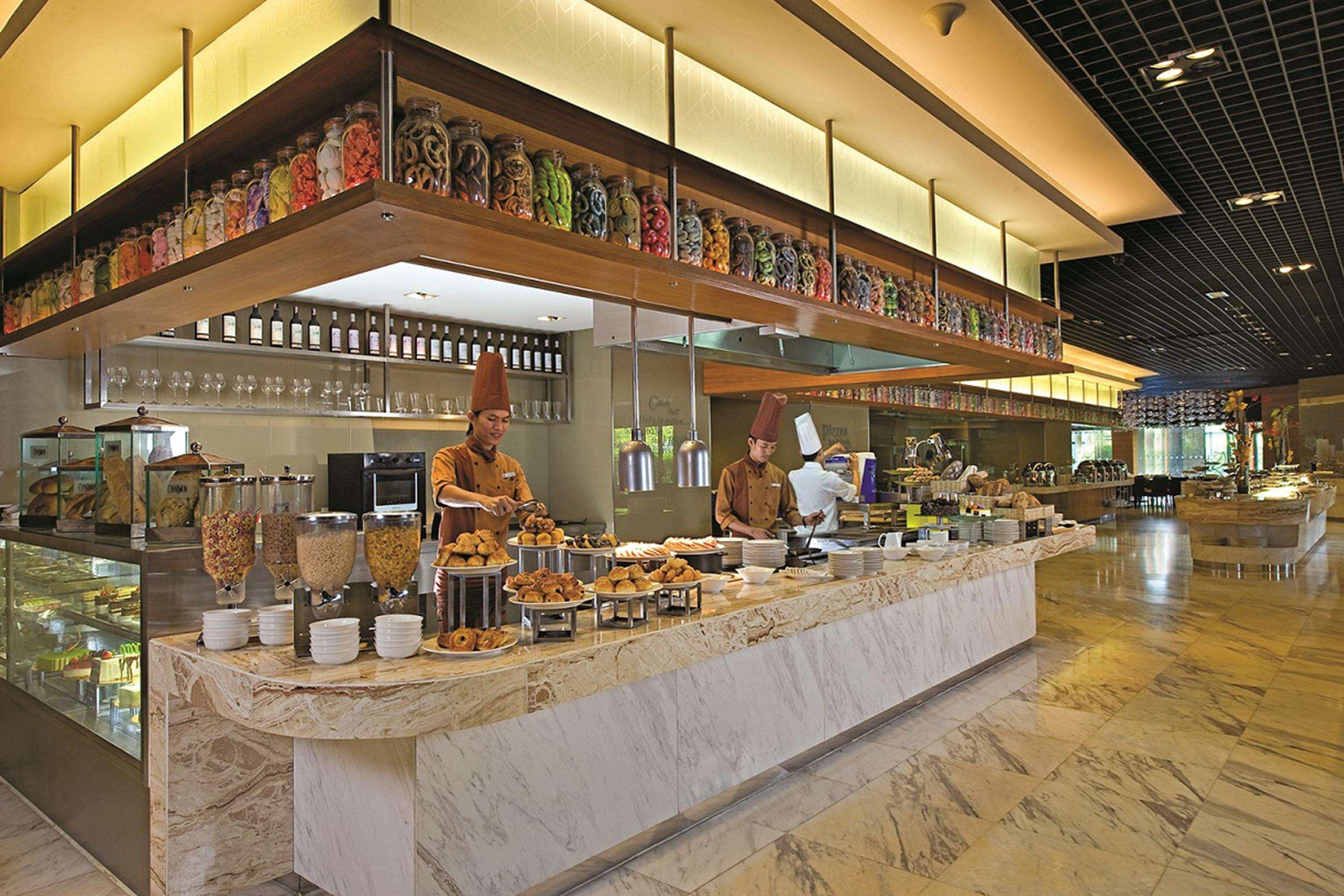 One World Hotel Petaling Jaya Εστιατόριο φωτογραφία The buffet at the hotel