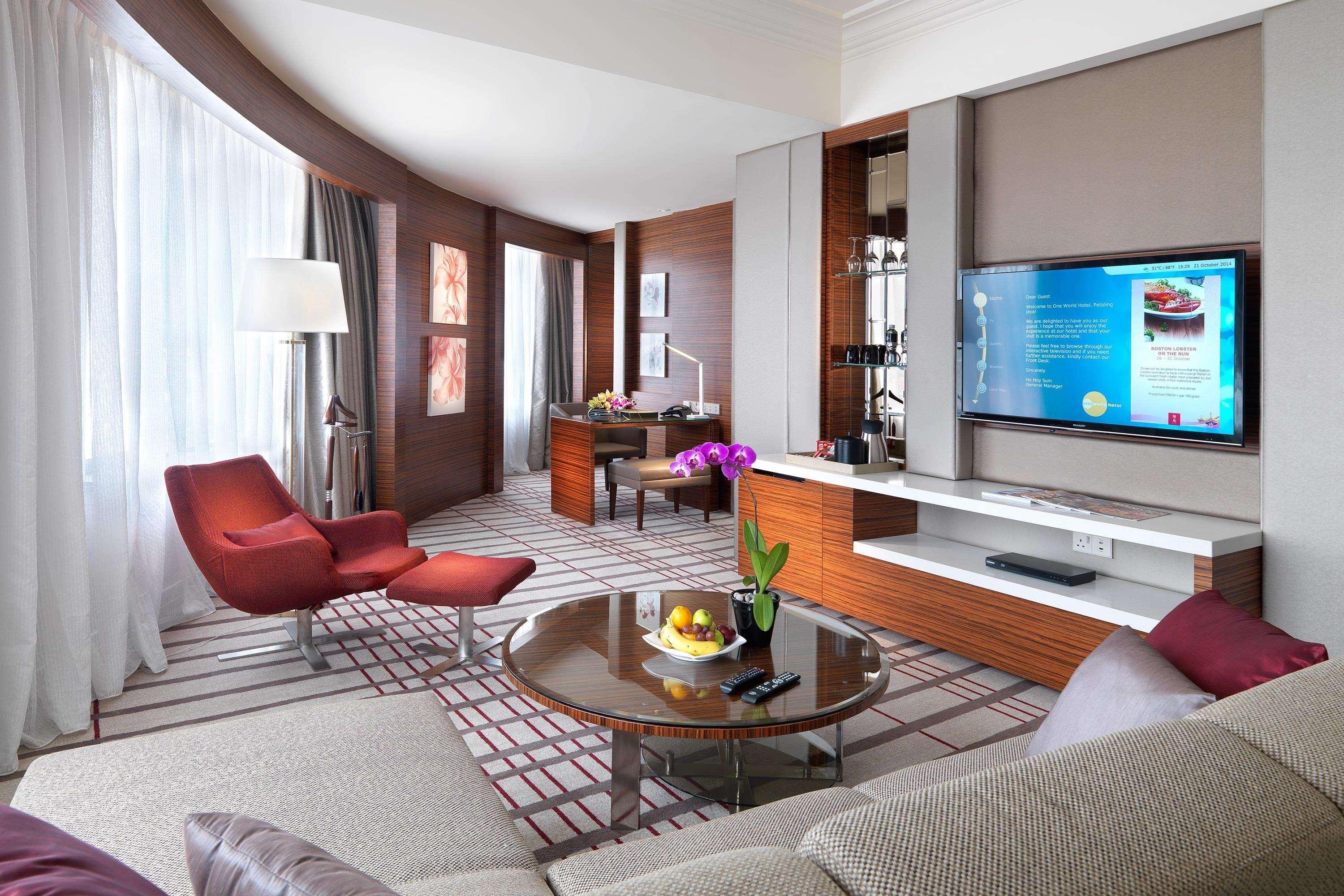 One World Hotel Petaling Jaya Εξωτερικό φωτογραφία A suite at the hotel