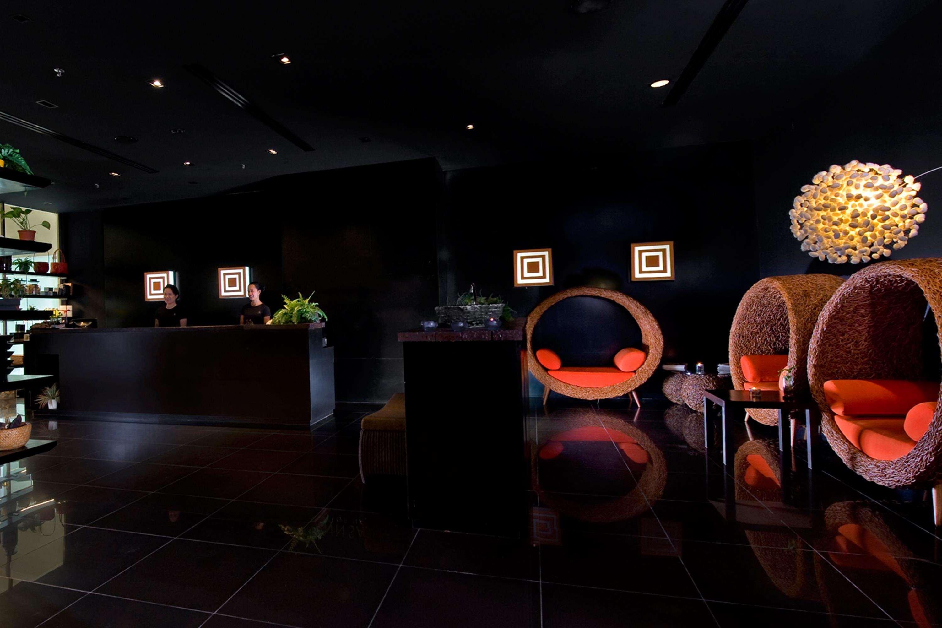 One World Hotel Petaling Jaya Εξωτερικό φωτογραφία The interior of the lobby