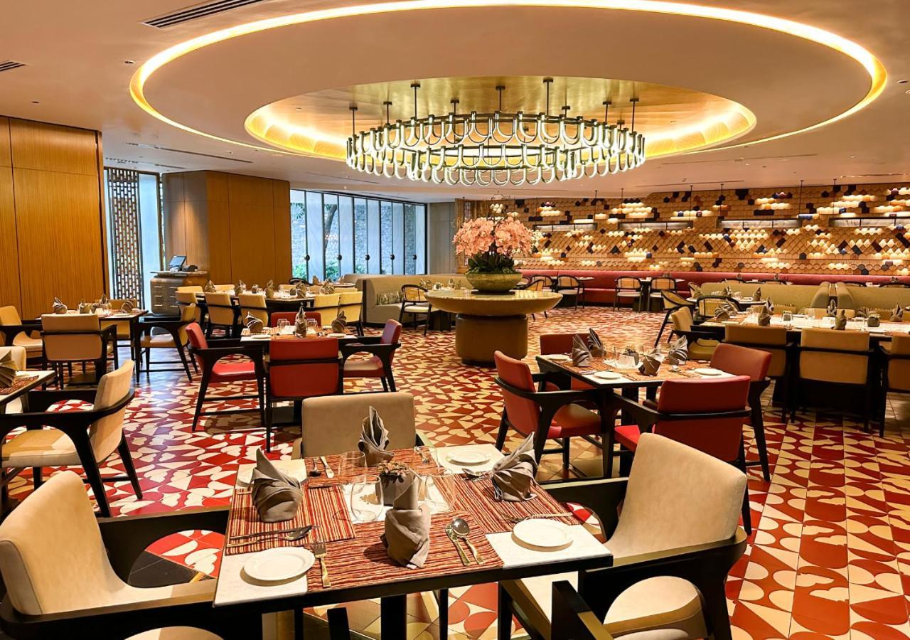 One World Hotel Petaling Jaya Εξωτερικό φωτογραφία The restaurant